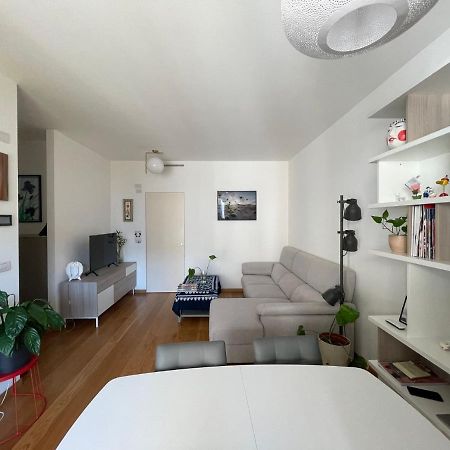 Apartament Casa Ampere Mediolan Zewnętrze zdjęcie